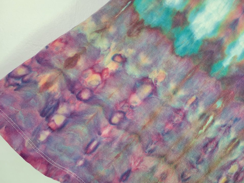 M V-neck T-shirt, Strawberry Skies Suji