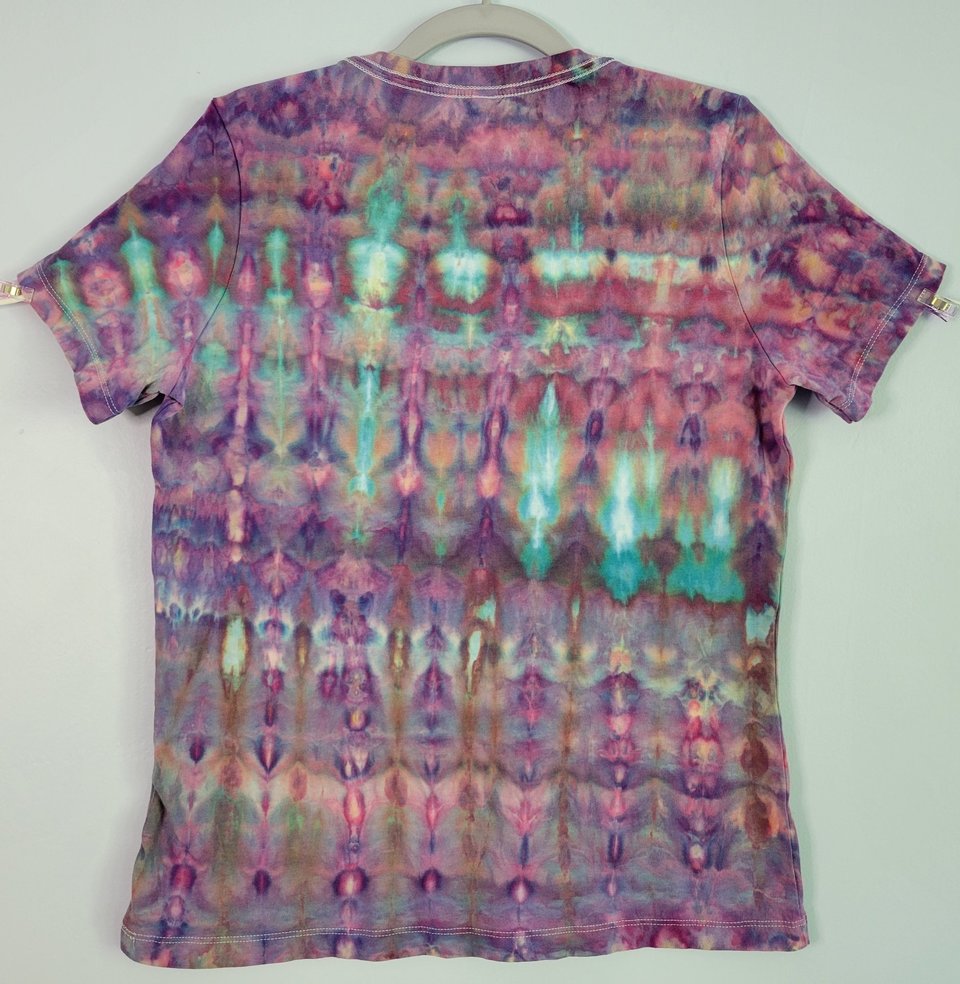 M V-neck T-shirt, Strawberry Skies Suji
