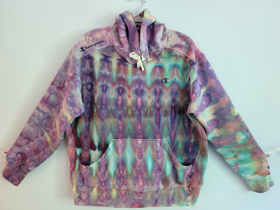 2X Hoodie, Strawberry Skies Suji
