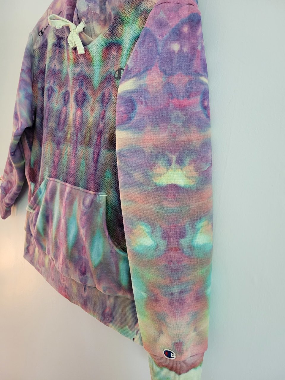 2X Hoodie, Strawberry Skies Suji