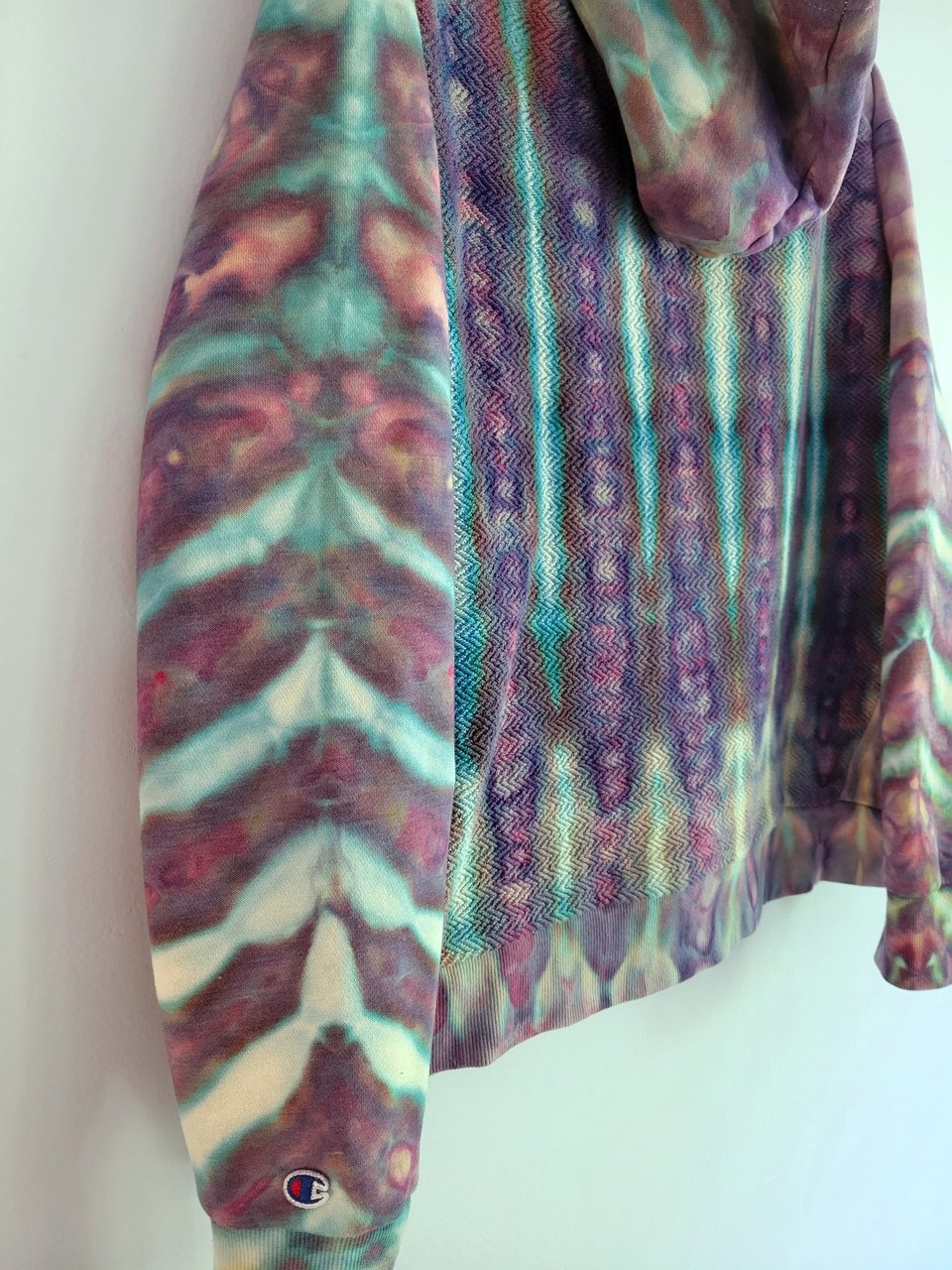 L Hoodie, Strawberry Skies Suji