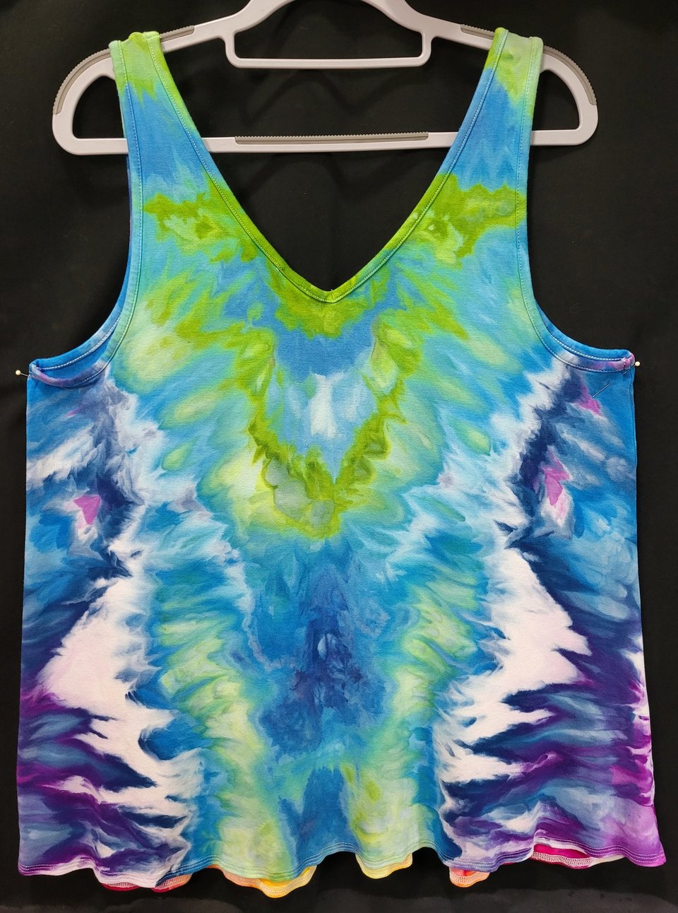 XL Tall Luxe Tank, Rainbow Twist