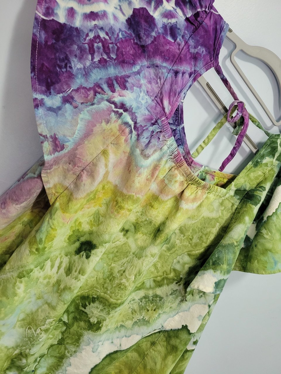 M Linen Flutter Sleeve Top, Purple & Green Geode