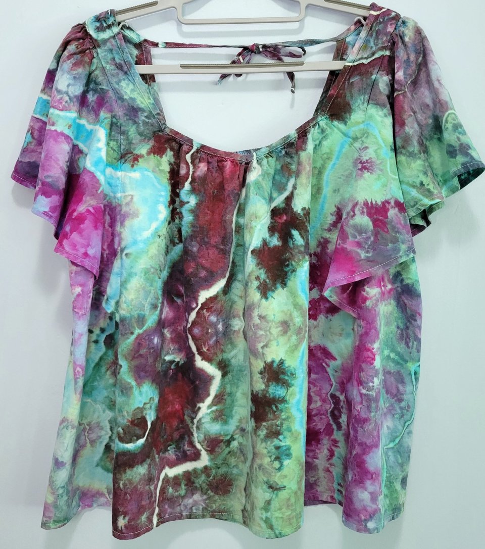 XXL Linen Flutter Sleeve Top, Storm Geode