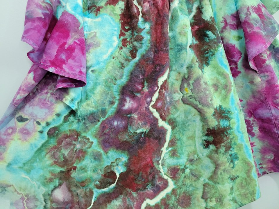 XXL Linen Flutter Sleeve Top, Storm Geode