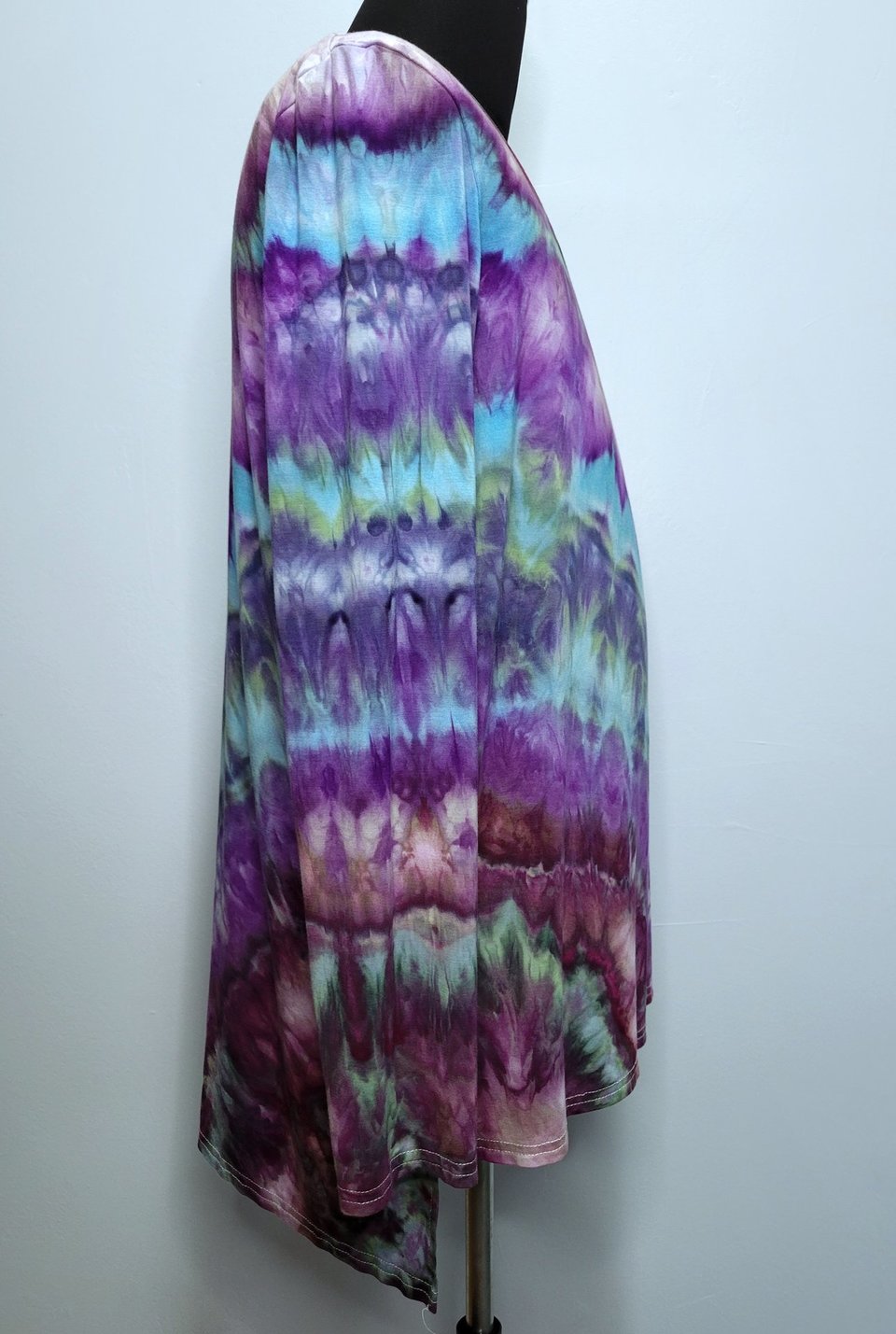 XL V-Neck Rayon Long Sleeve, Purple Flame