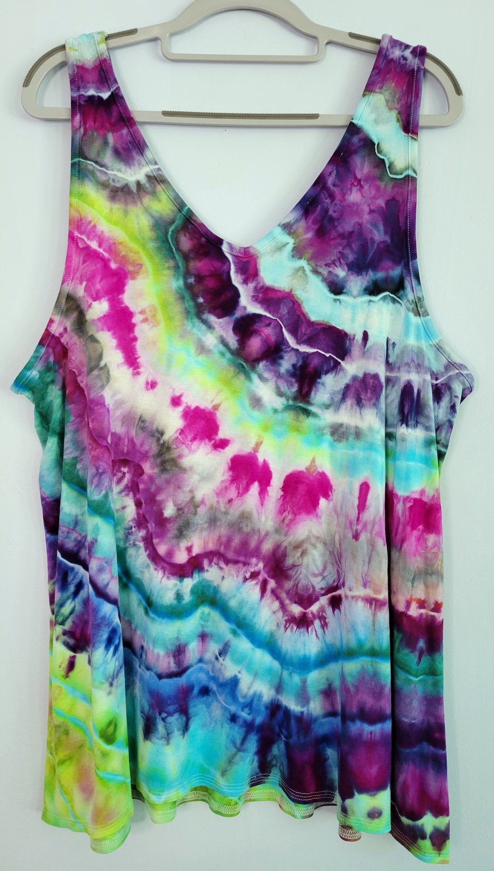 XL Tall Rayon V-Neck Tank, Rainbow Fluorite