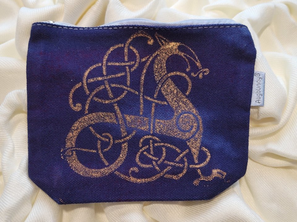 6" x 5" Zip Pouch, Norse Dragon