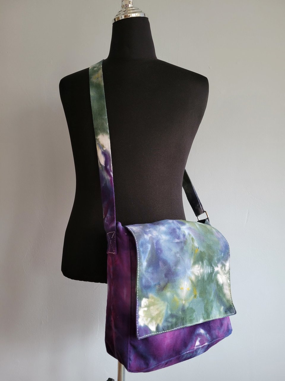 Messenger Bag, Cool Spectrum
