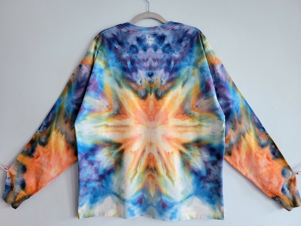 XL Long Sleeve T-shirt, Sapphire Marmalade Farnsburst