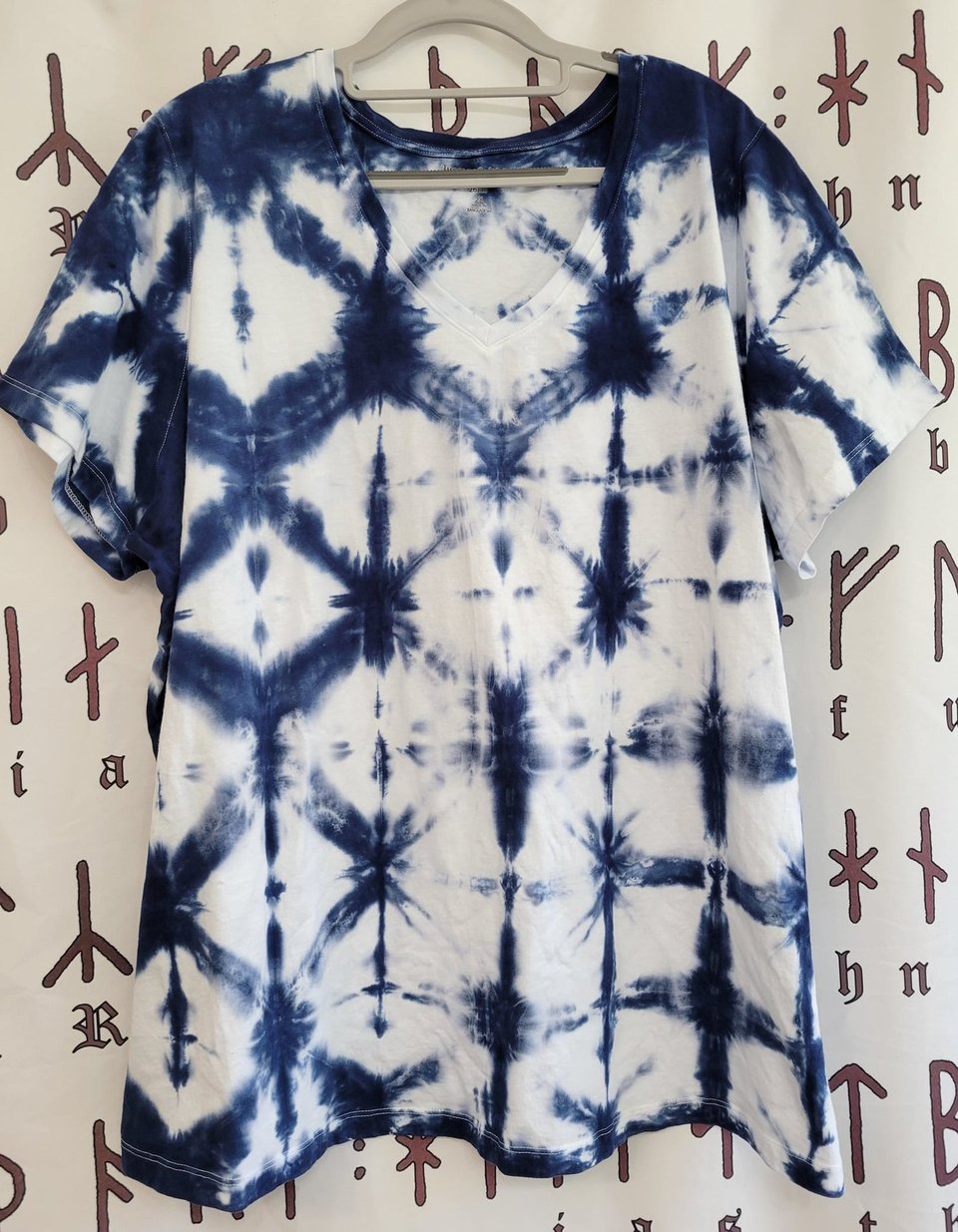 W26/28 V-neck T-shirt, WomenWithin V-neck, Shibori