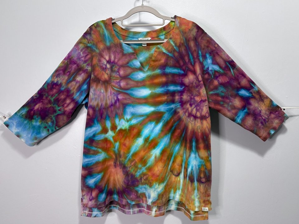 XXL 3/4 Sleeve Keyhole Neck, Dragon Swirl