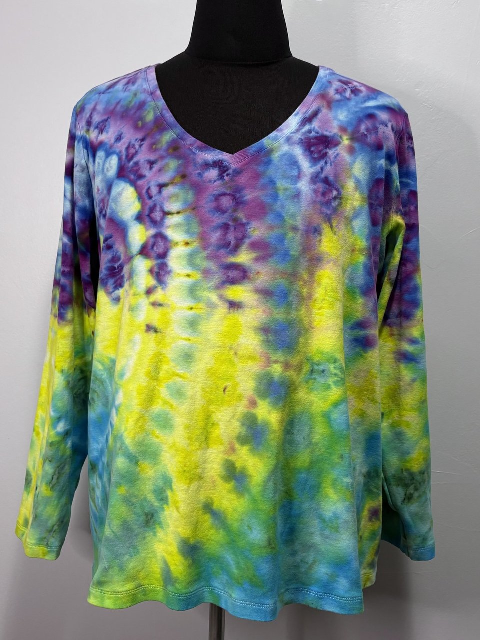 3X Long Sleeve V-neck T, Xanadu Ripple