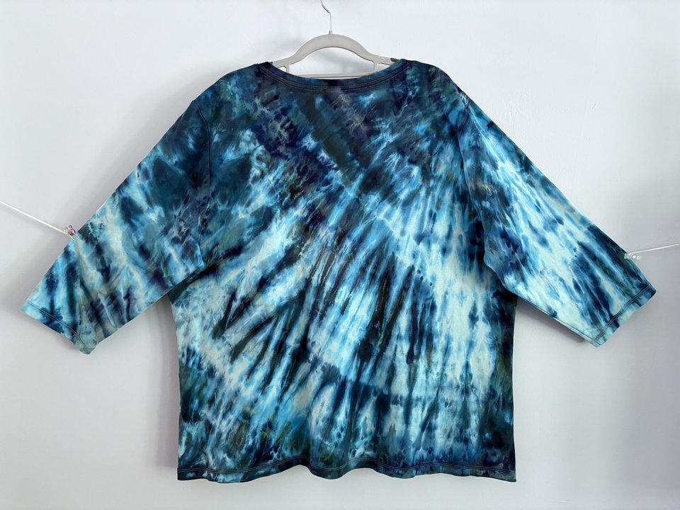 4X 3/4 Sleeve V-Neck T, Light in Deep Water