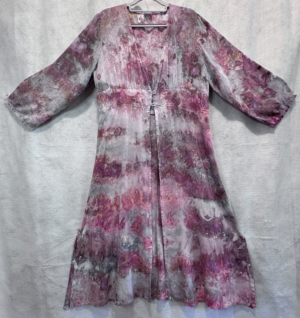 M Button Duster, Misty Rose
