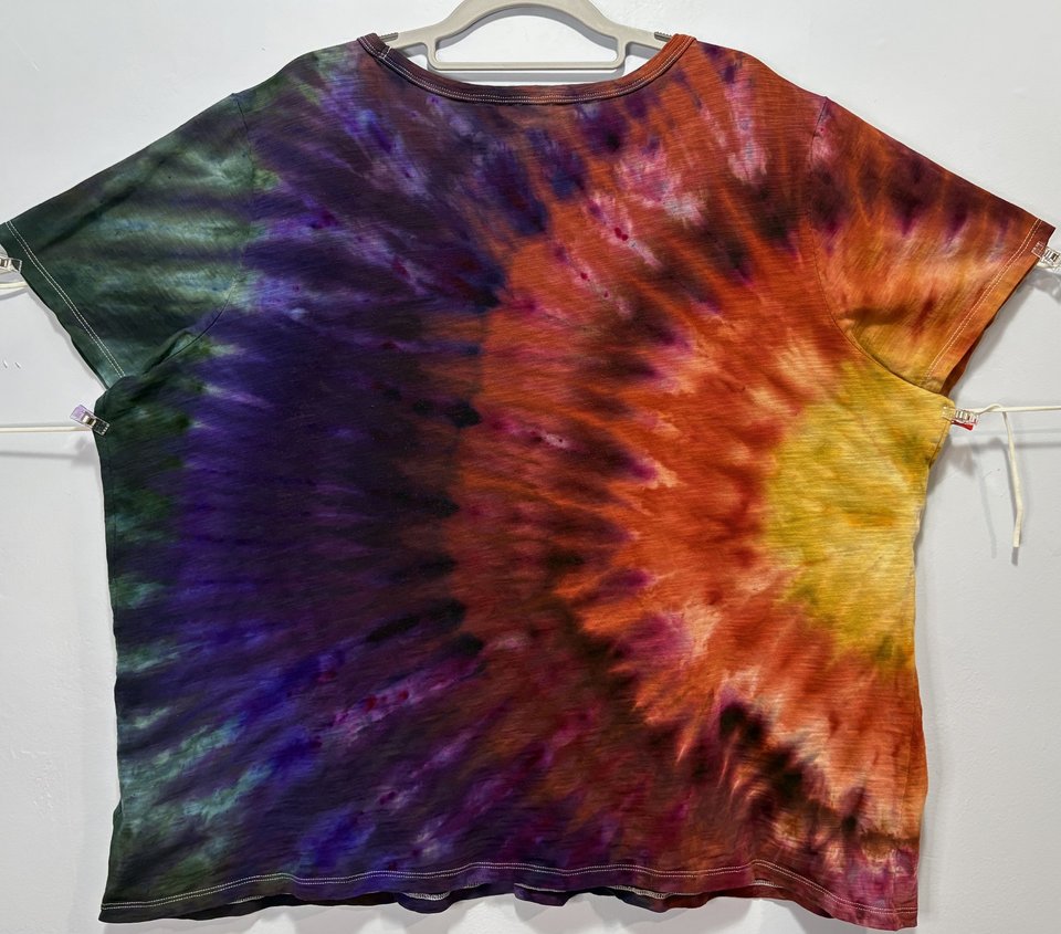 XXL (Tall) Ladies V-Neck T-Shirt, Sunset Rainbow Splash