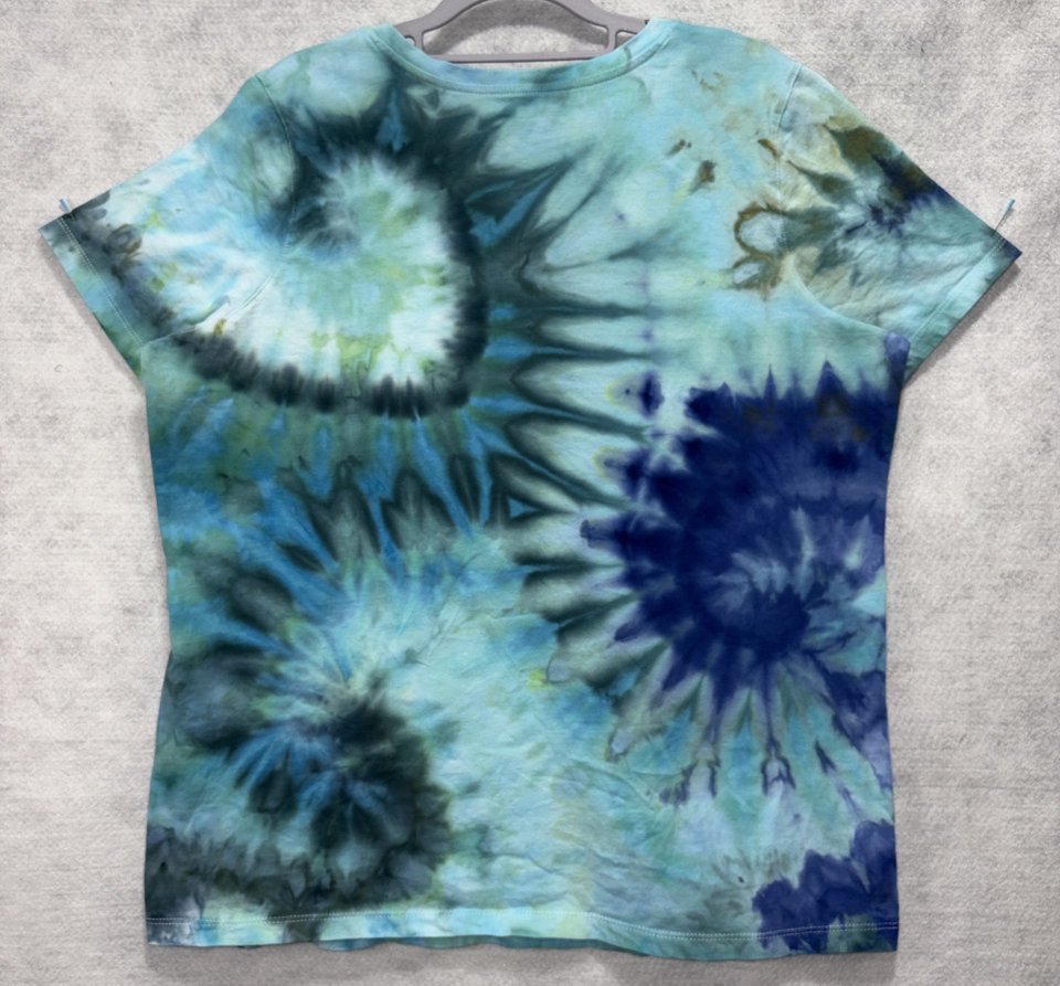 18/20 Ladies V-Nexk T-Shirt, Caribbean Swirl