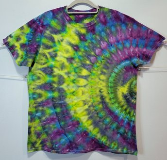 L T-Shirt, Rippled Fanfold