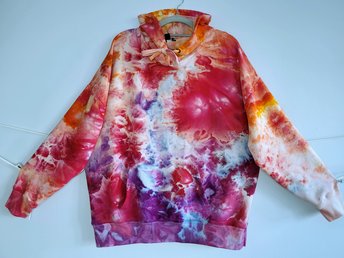 2XL Bamboo Hoodie, Chrysanthemums