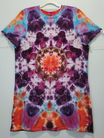 L/XL T-Shirt Dress, Star Iris