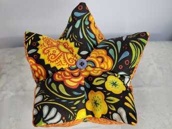 Pin Cushion, Folk Flowers