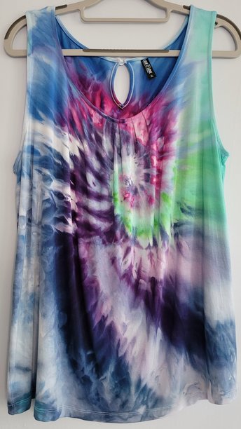 XL Button Back Rayon Tank, Swirl