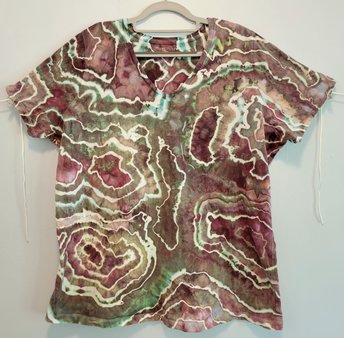 1X 22/24 V-neck, Alien Invasion Geode