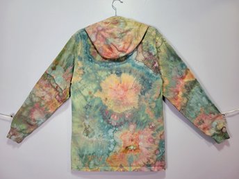 M Hoodie T-shirt, Dragon's Garden