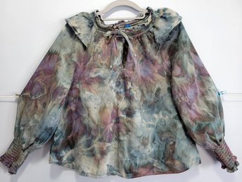 S Ruffled Poet's Blouse, Timberwolf