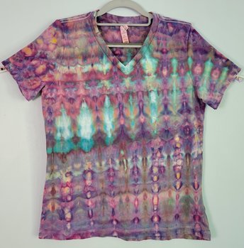 M V-neck T-shirt, Strawberry Skies Suji