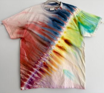 M (L) T-Shirt, Red White, Blue, & Rainbow