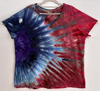 XL Tall Ladies V-Neck T-Shirt, Red & Blue Splash